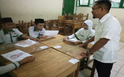 Latih Kekompakan Siswa, Guru Gunakan Metode Kerja Kelompok